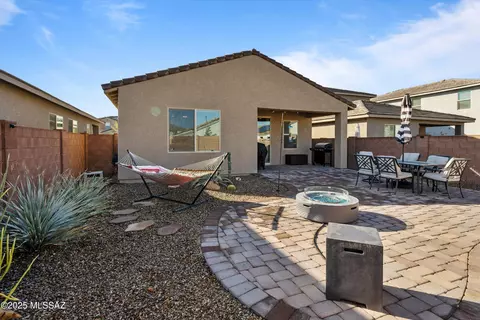 11255 S Weismann Dr, Vail, AZ 85641