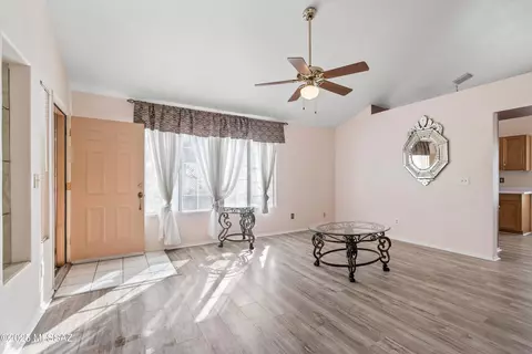 Living - 5388 S Wembly Rd, Tucson, AZ 85746 photo 1 of 4