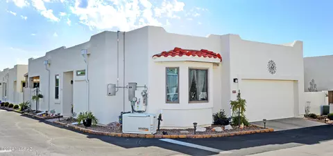 2817 S Full Moon Dr, Tucson, AZ 85713