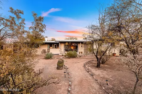 3338 N Jackson Ave, Tucson, AZ 85719