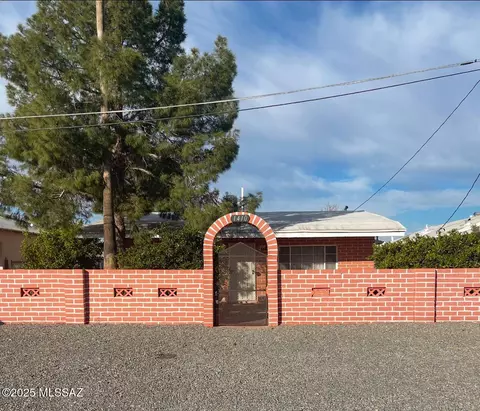 1410 S Tyndall Ave, Tucson, AZ 85713