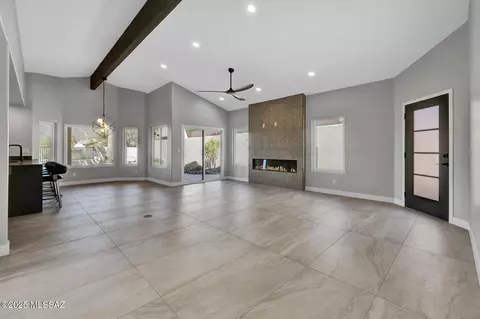 4559 E Red Mesa Dr, Tucson, AZ 85718