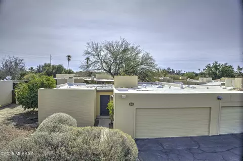1855 N Camino Alicante, Tucson, AZ 85715