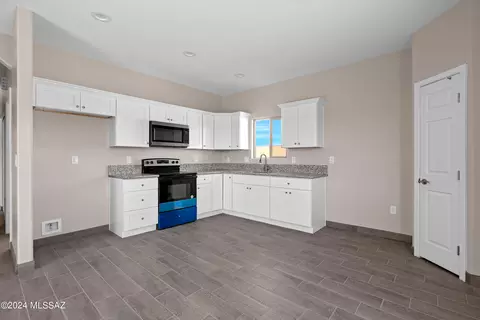 1356 N Apache Dr, Tucson, AZ 85745 photo 10