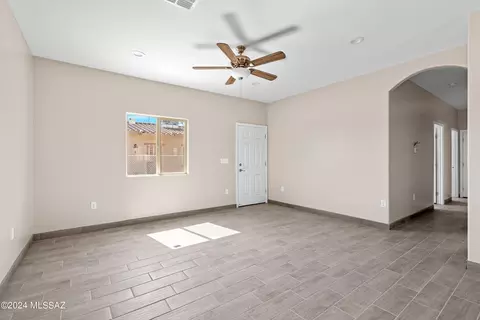 1356 N Apache Dr, Tucson, AZ 85745 photo 9