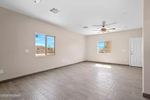 1356 N Apache Dr, Tucson, AZ 85745 photo 12