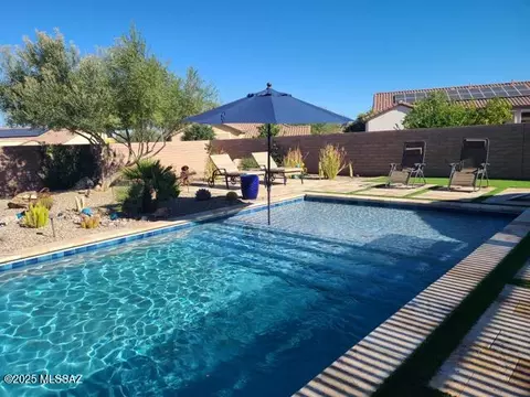 2611 E Josephine View Dr, Green Valley, AZ 85614