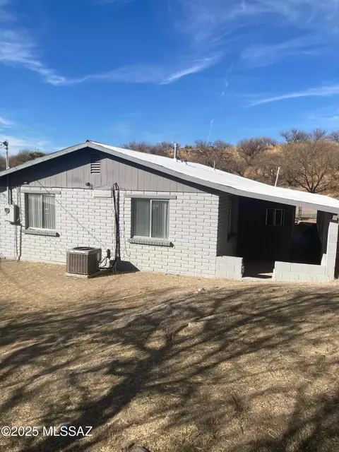 284 Edward St, Nogales, AZ 85621 photo 5