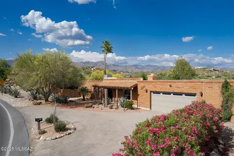 3680 N Tanuri Dr, Tucson, AZ 85750