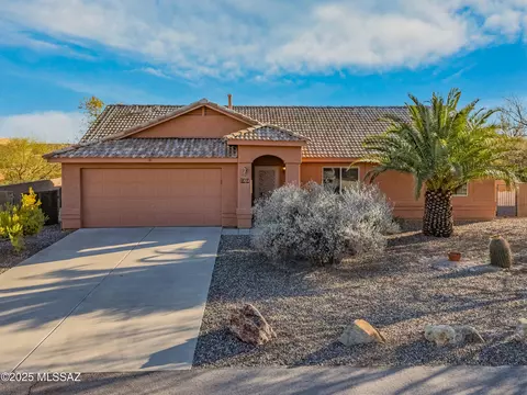 7323 W Timberleaf Dr, Tucson, AZ 85757