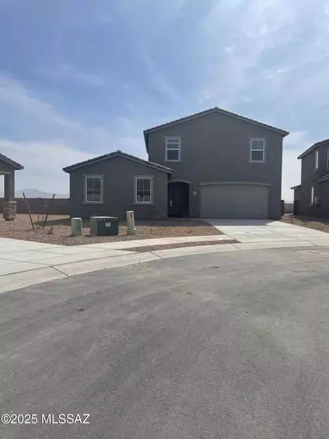 8405 S Charles Young Way, Vail, AZ 85641
