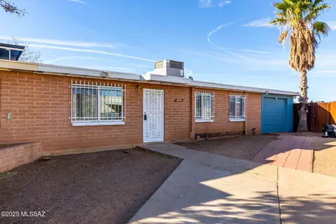 6524 E Hawk Dr, Tucson, AZ 85730