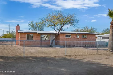 1156 S Lehigh Dr, Tucson, AZ 85710