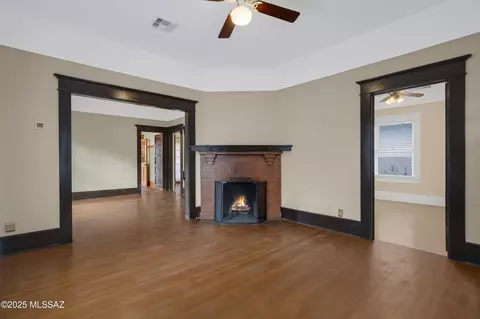 Living - 611 E 5th St, Tucson, AZ 85705 photo 1 of 2