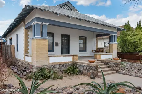 Exterior - 611 E 5th St, Tucson, AZ 85705 photo 2 of 13