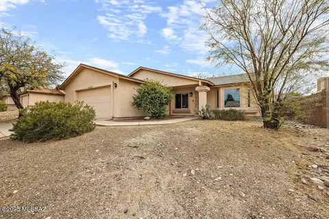 10040 E Lucille Dr, Tucson, AZ 85730