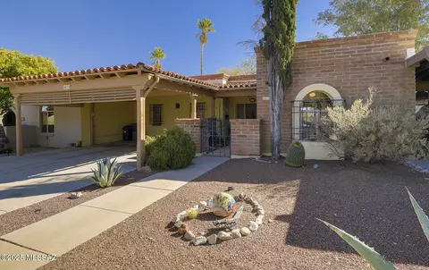 611 S Los Diamantes, Green Valley, AZ 85614