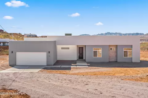 72 Yoga Ct, Rio Rico, AZ 85648