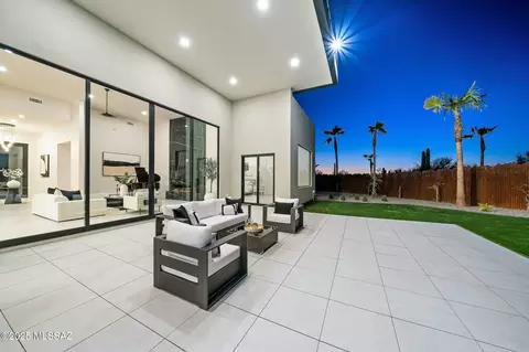 4540 E River Rd, Tucson, AZ 85718 photo 10