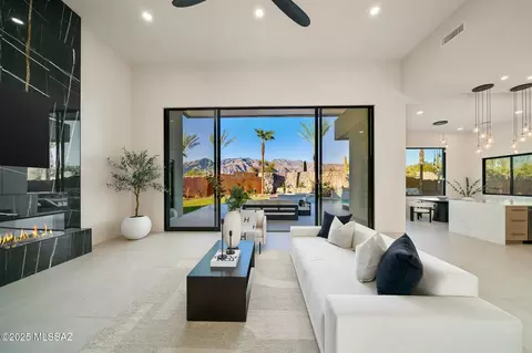4540 E River Rd, Tucson, AZ 85718 photo 12