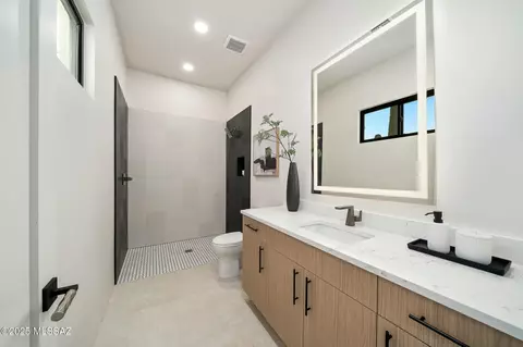 4540 E River Rd, Tucson, AZ 85718 photo 22