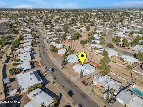 View/Area - 8161 E Beverly St, Tucson, AZ 85710 photo 1 of 1