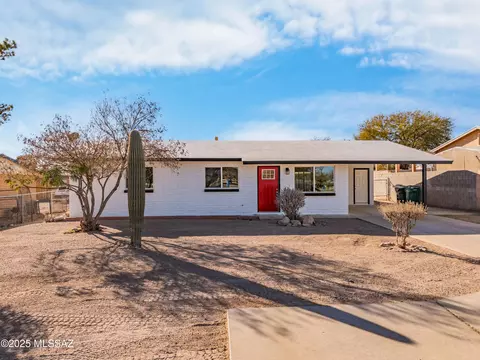 6912 S Cardinal Ave, Tucson, AZ 85746