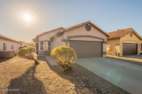 9719 N Stone Rock Dr, Tucson, AZ 85743