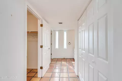 Entry Way - 1305 E Thunderhead Cir, Tucson, AZ 85718 photo 2 of 2