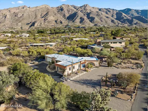 6251 N Camino De Santa Valera, Tucson, AZ 85718