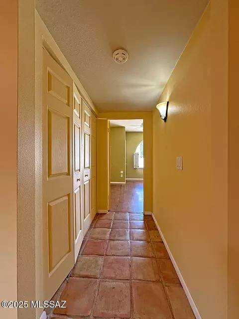 8034 E Shadow Ln, Tucson, AZ 85750 photo 19