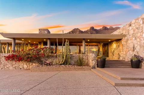 Exterior - 1225 E Magee Rd, Tucson, AZ 85718 photo 3 of 10