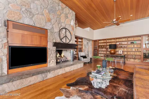 Living - 1225 E Magee Rd, Tucson, AZ 85718 photo 4 of 7