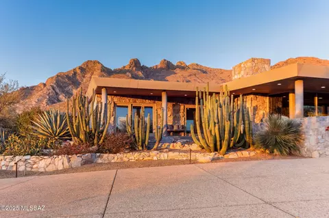 Exterior - 1225 E Magee Rd, Tucson, AZ 85718 photo 2 of 10