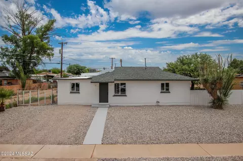 3225 S Doreen Vis, Tucson, AZ 85713