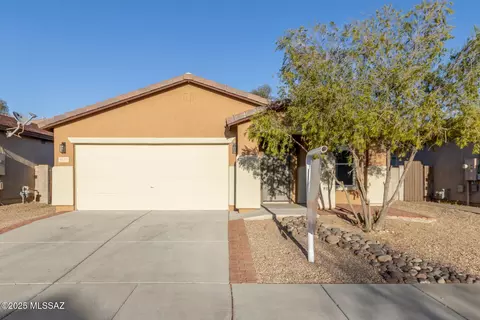 9370 N Grasshopper Dr, Tucson, AZ 85742