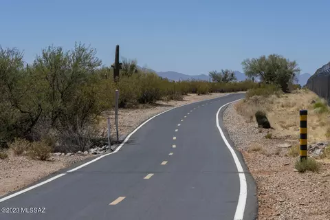 9295 N Agave Gold Rd, Tucson, AZ 85742