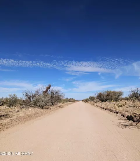 15501 Calvin Ave S, Tucson, AZ 85736