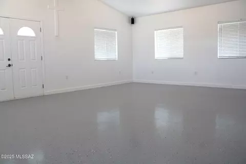 Living - 917 Bourgeous Rd, Duncan, AZ 85534 photo 2 of 2
