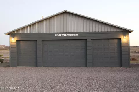 Exterior - 917 Bourgeous Rd, Duncan, AZ 85534 photo 1 of 5