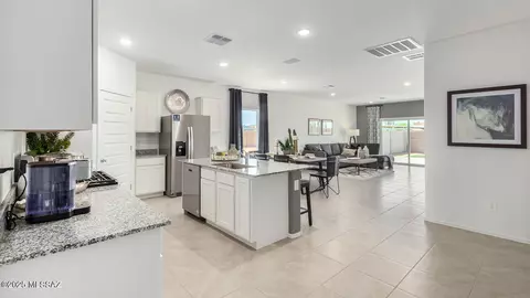 Entry Way - 9823 E Gray Hawk Dr, Tucson, AZ 85730 photo 3 of 5