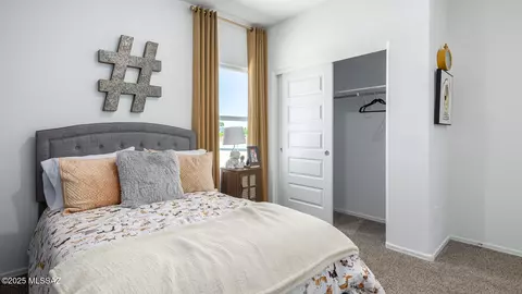 Bedroom - 9823 E Gray Hawk Dr, Tucson, AZ 85730 photo 7 of 10