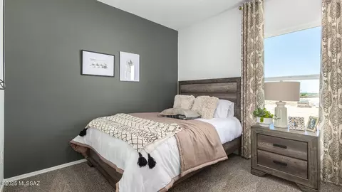 Bedroom - 9823 E Gray Hawk Dr, Tucson, AZ 85730 photo 4 of 10