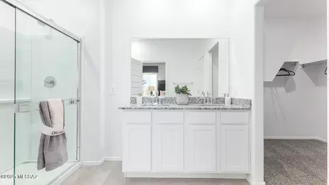 Bath - 9823 E Gray Hawk Dr, Tucson, AZ 85730 photo 4 of 4