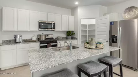 Kitchen - 9823 E Gray Hawk Dr, Tucson, AZ 85730 photo 3 of 3