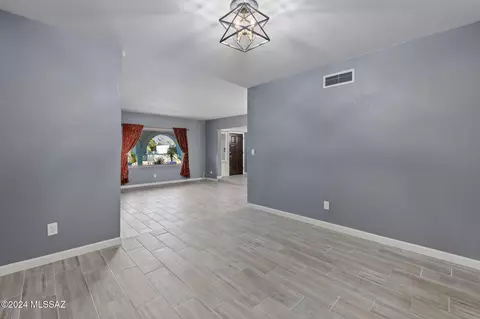 9450 E 3rd St, Tucson, AZ 85710 photo 13