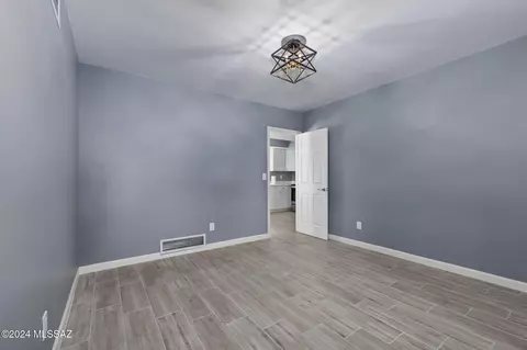9450 E 3rd St, Tucson, AZ 85710 photo 12