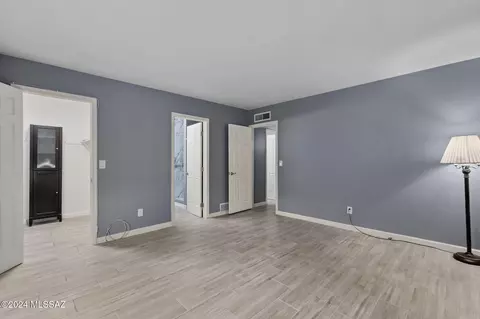 9450 E 3rd St, Tucson, AZ 85710 photo 25
