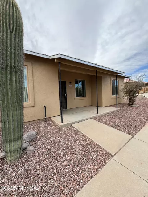 1905 W Banks Grove Pl, Tucson, AZ 85713