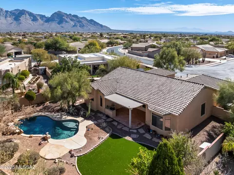 1630 W Copper Ridge Dr, Oro Valley, AZ 85737